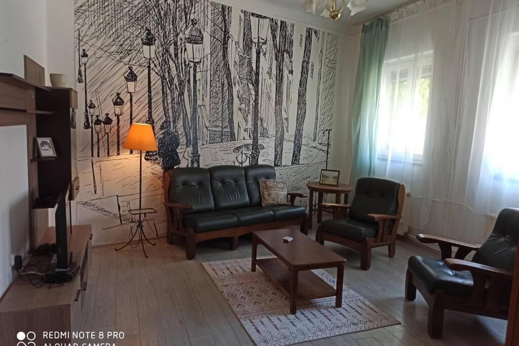 M&M Apartman Budapest Esterno foto