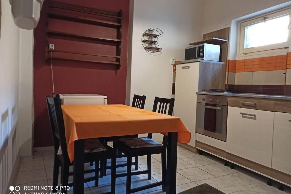 M&M Apartman Budapest Esterno foto